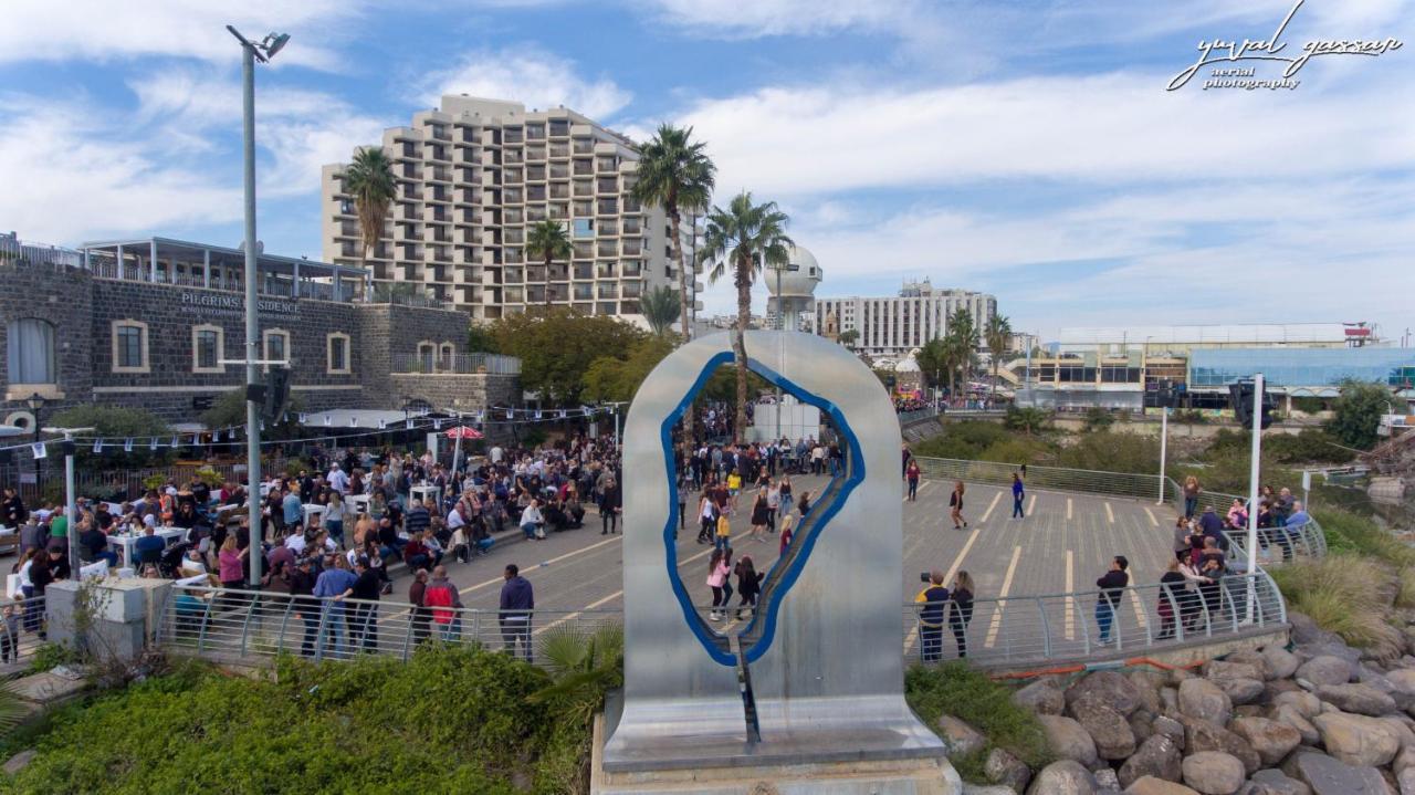 Selfie'S Boutique Hotel Tiberias Exterior photo